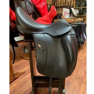 Equipe Olympia Dressage Consignment Saddle - Size 18